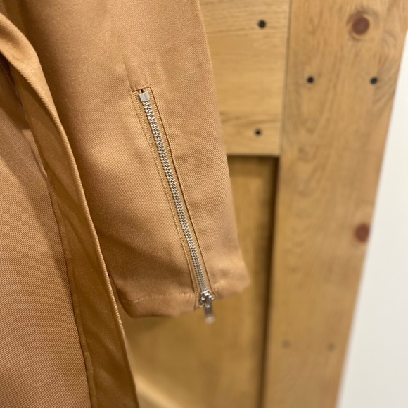 Tan Trench - Picture 2 of 3